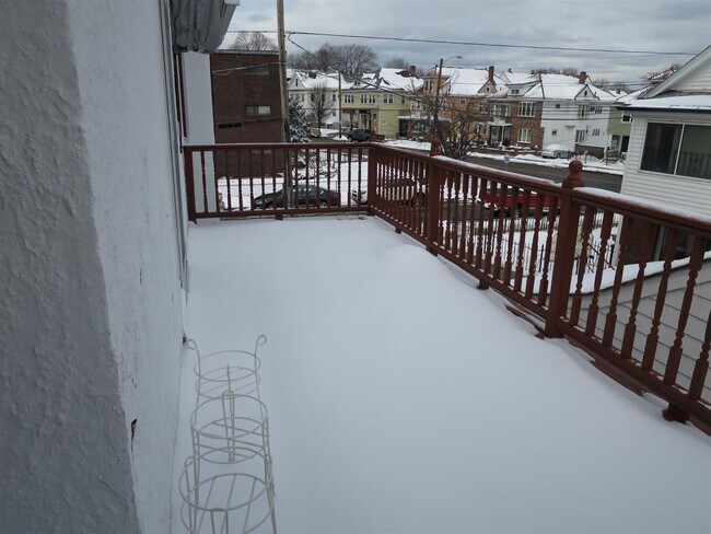 Photo - 10 Windsor Rd Unit 2