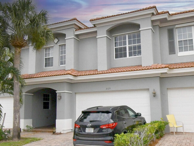 Building Photo - 2125 SW Cape Cod Dr Rental
