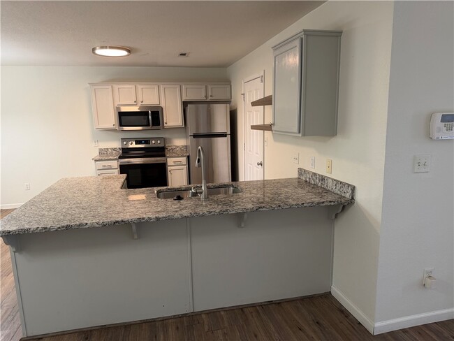 2301 Skyler Dr