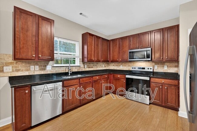 Photo - 1454 Bedlington Dr NW