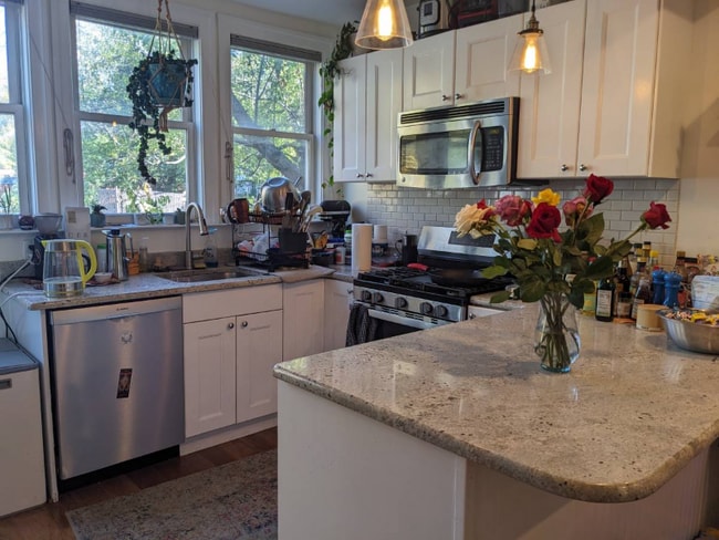 Photo - XX8 Bryant St NE