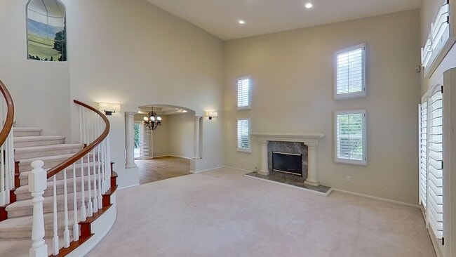 Photo - Spacious 4 Bed / 3 Bath Winchester Commons Home!