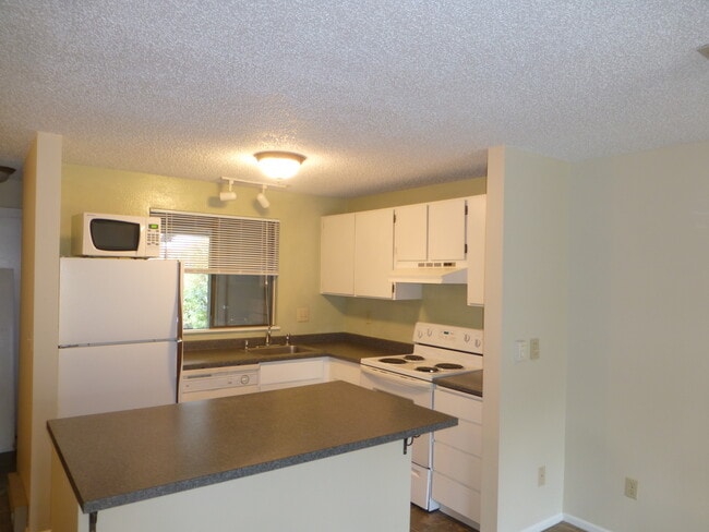 Photo - 3894 NW Chemult Pl Unit 3894 NW Chemult Pl