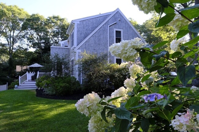 110 Clamshell Cove Rd