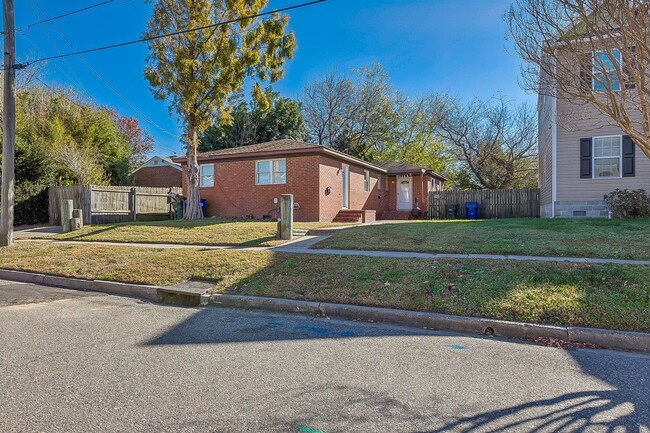 Photo - 9466 Phillip Ave Unidad 9466