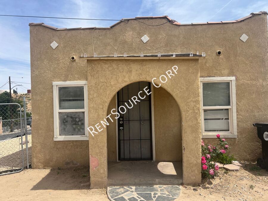 Photo - 16735 Union St