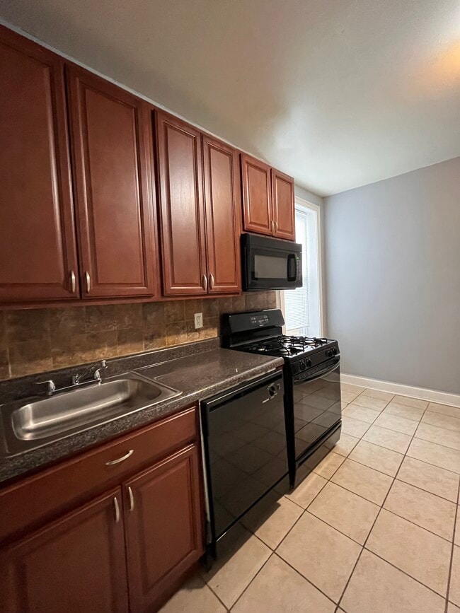 40-42 W 26th Unit 2 - 44 W 26th St Unidad 7