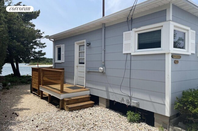 Photo - 260 Towd Point Rd