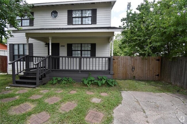 Building Photo - 1004 Avenue H Rental