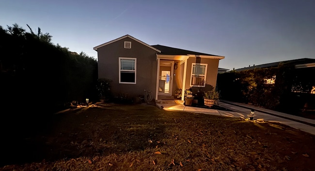 Photo - 4043 159th St