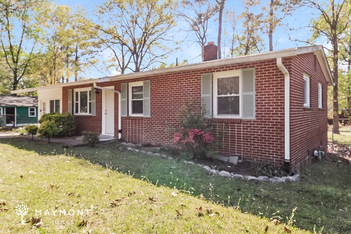 Photo - 1633 Overhill Rd