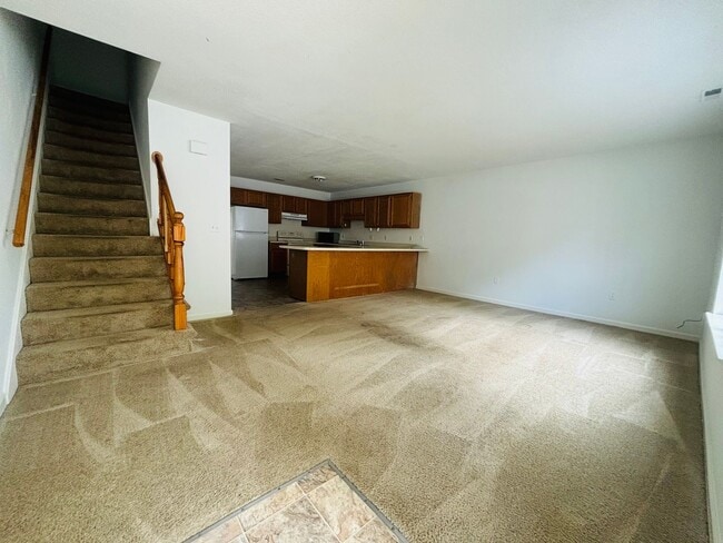 Photo - 850 Patrick Henry Dr