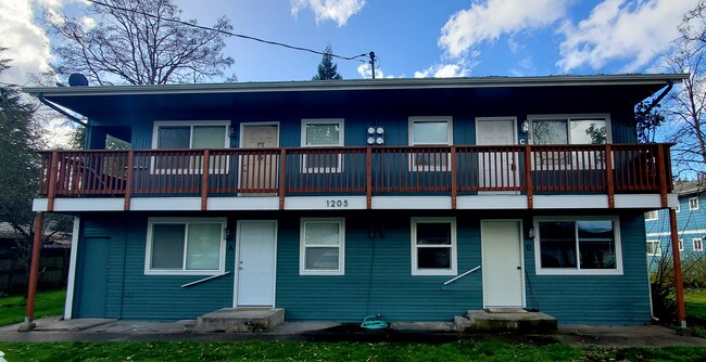 Photo - 1205 Cora St SE Unidad C