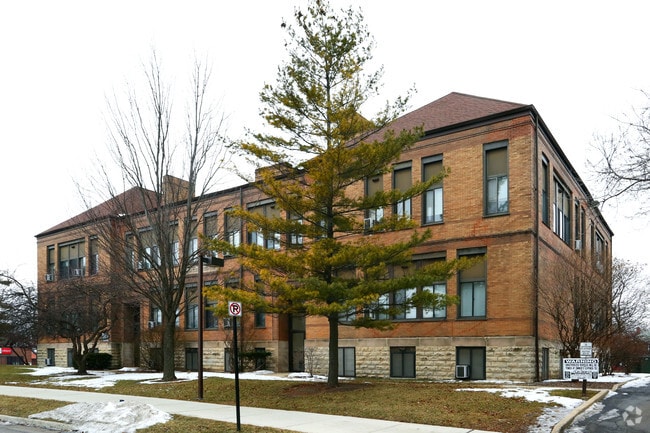 Photo - Burnham Schoolhouse