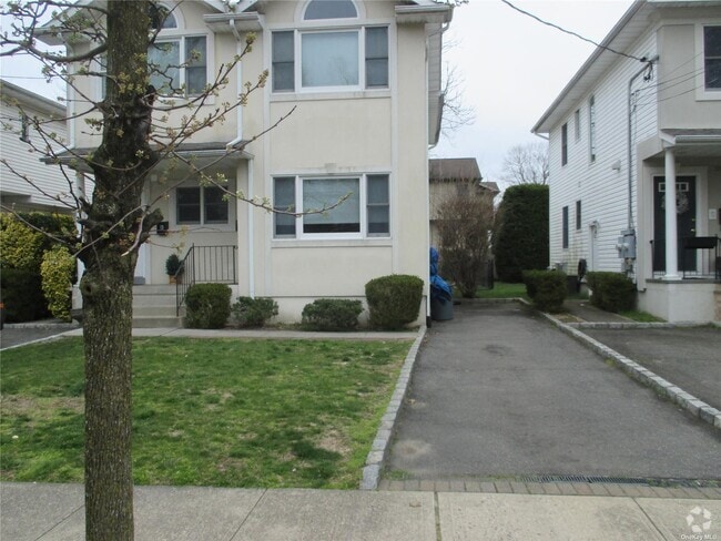 Building Photo - 60 Firwood Rd Rental