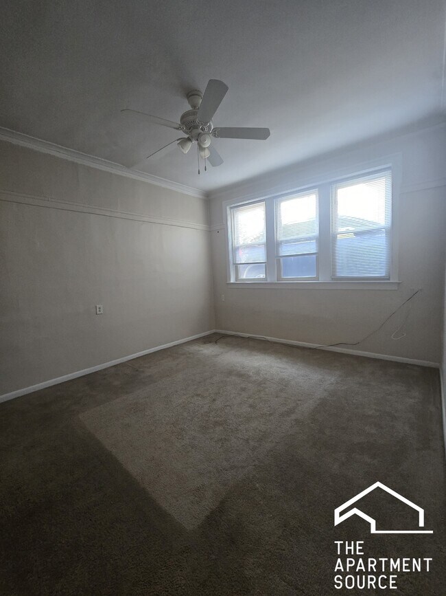 Photo - 1961 W Foster Ave Unit 3