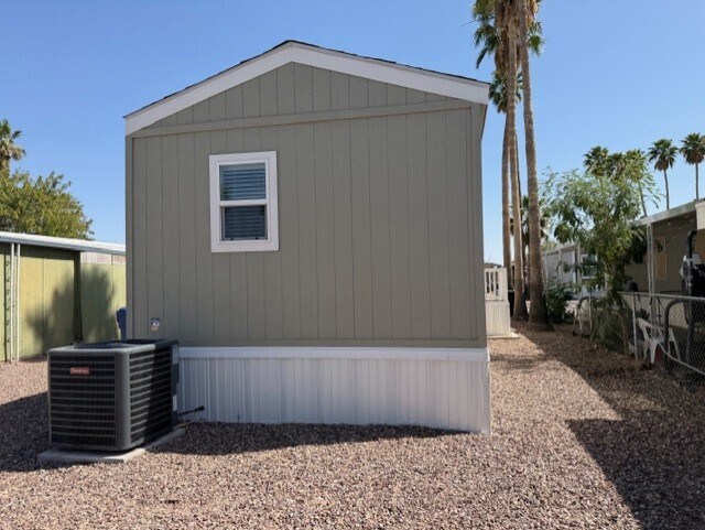 Photo - 2060 N Center St