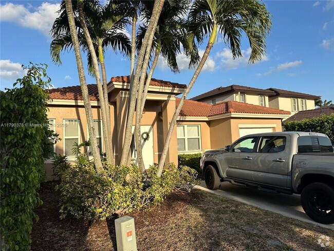 Building Photo - 8201 SW 163rd Pl Rental