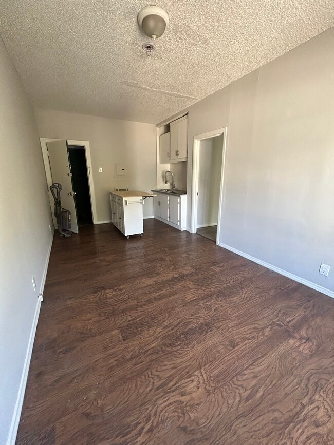 Photo - 1725 Glendale Blvd Unidad #4