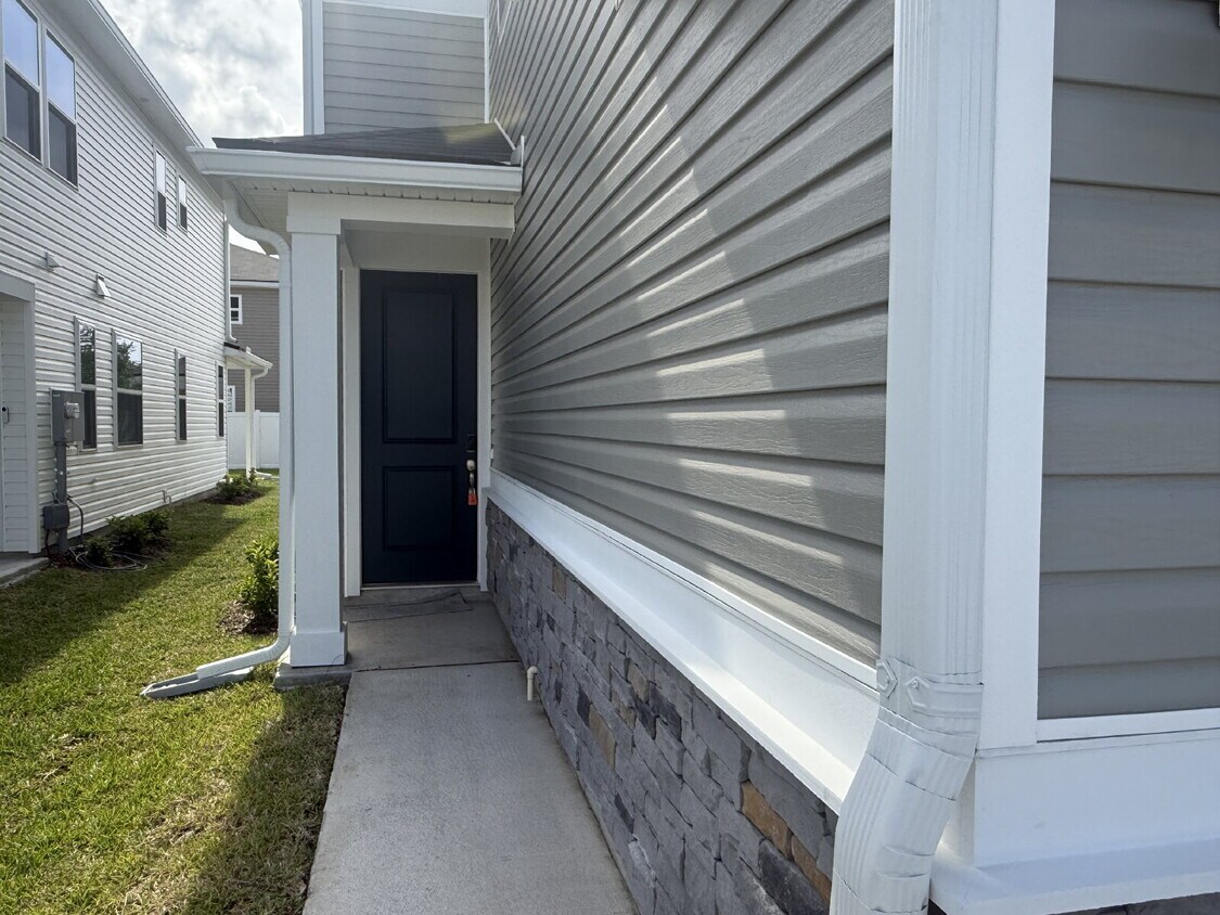 Photo - Discover Spacious Living at 6850 Rhapsody Road, a 3-bedroom Townhouse in Asher's Landing on Jacksonv