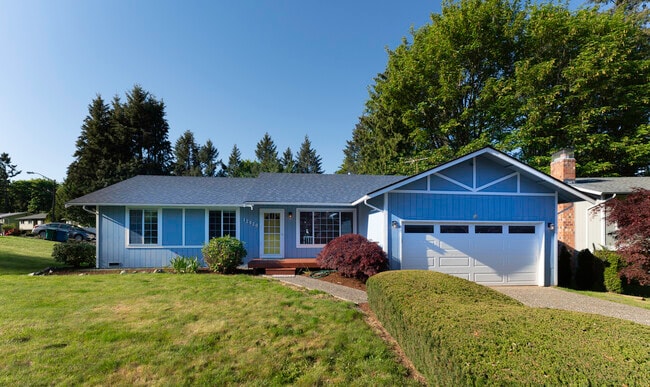 Building Photo - 12920 SE 157th Pl