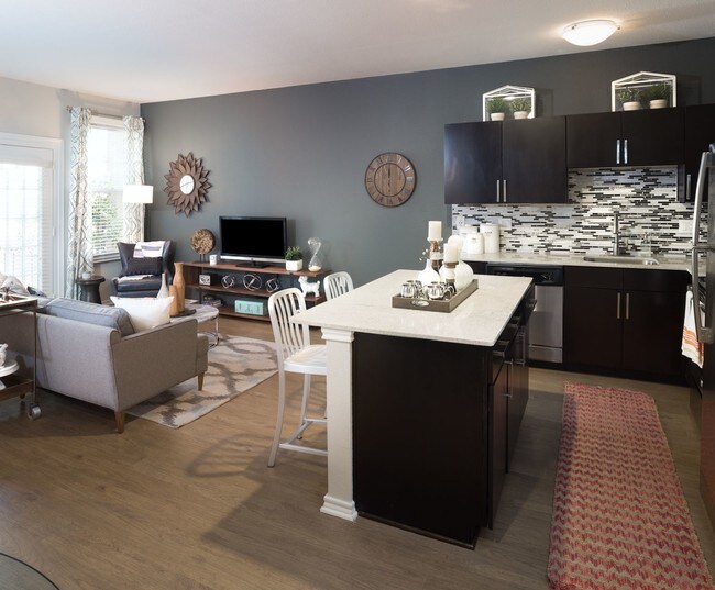 Alesio Urban Center Apartments For Rent in Irving, TX