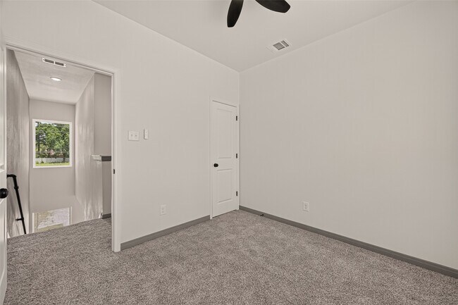 Photo - 8306 Tidwell Rd