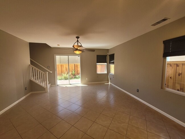 Photo - 3391 Walker Rd