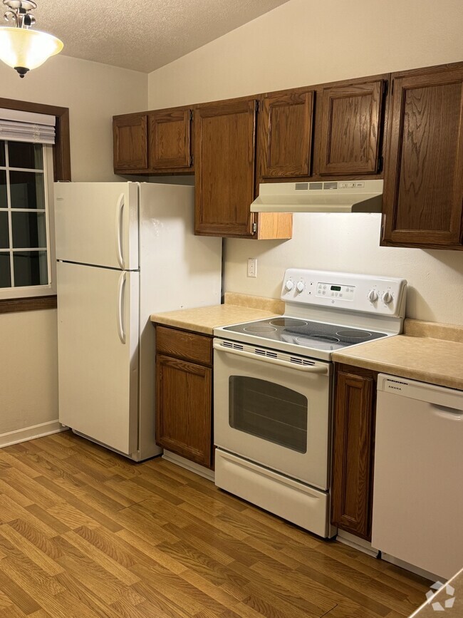 Building Photo - 3065 Cimarron Trl Unit Cimarron Trail Rental