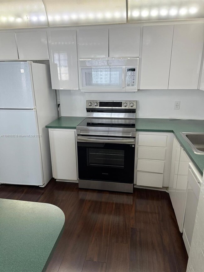Photo - 2801 NE 183rd St Unit 1404W