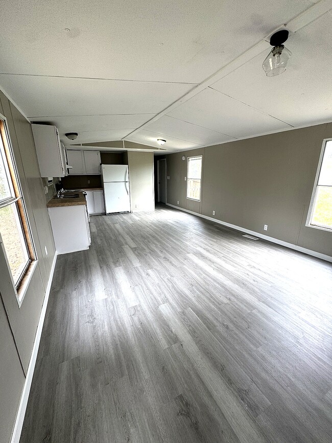 Photo - 161 Jolly Roger Dr