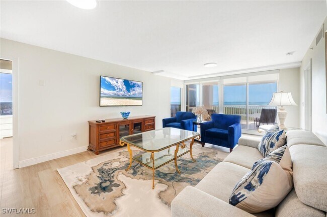 Building Photo - 6849 Grenadier Blvd Unit 1704