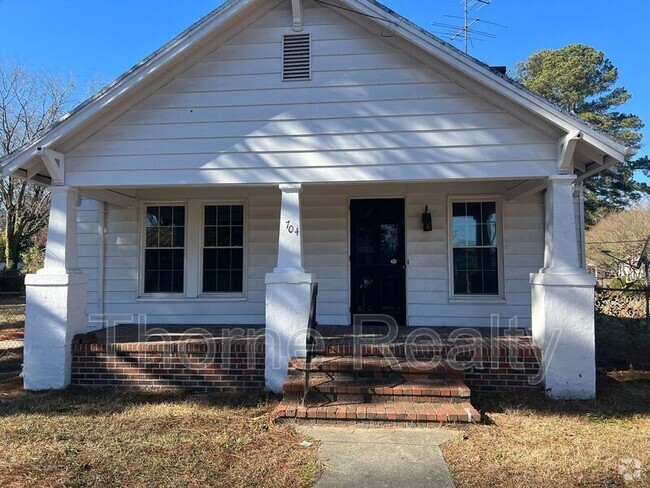 Building Photo - 704 S Tillery St Rental