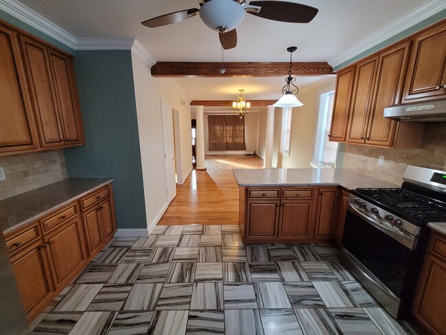 Photo - 333 Folcroft St