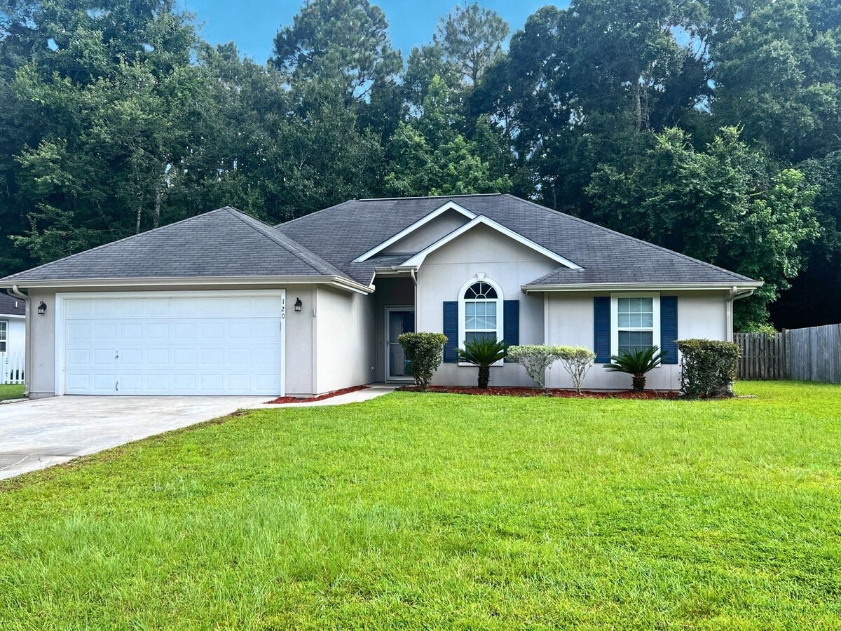 3/2 Centrally located! - 3/2 Centrally located!
