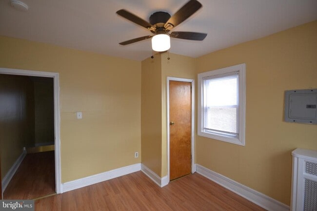 Building Photo - 2002 N 56th St Rental