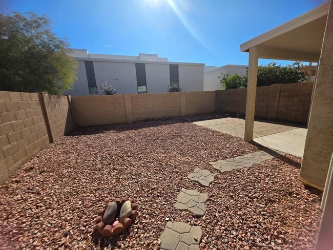 Photo - 10617 W Coronado Rd