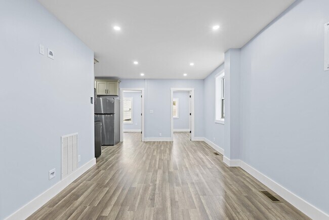 Photo - 392 Palisade Ave Unit 2