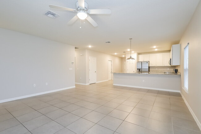 Photo - 1236 Amazon Dr