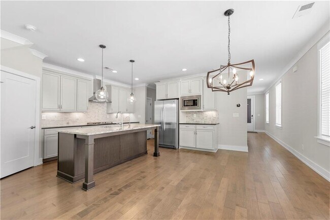 Photo - 154 Bellehaven Dr