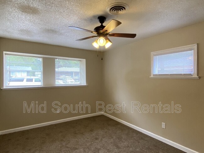 Photo - 3507 Katherine St