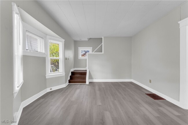 Photo - 14117 Sylvia Ave