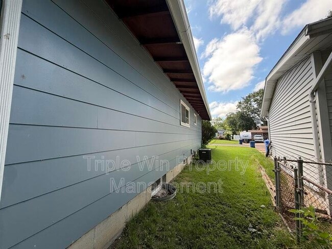 Photo - 1265 Central Pkwy