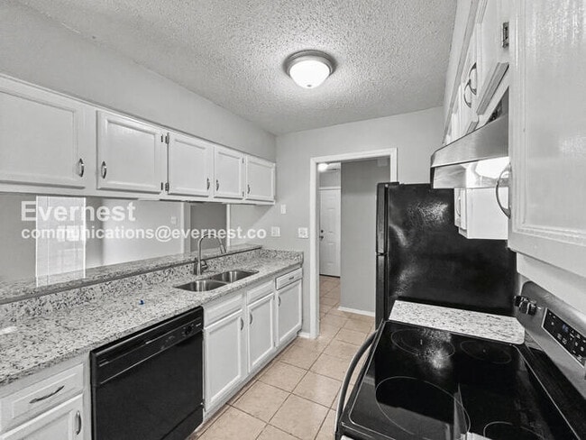 Photo - 6260 Somerset Dr