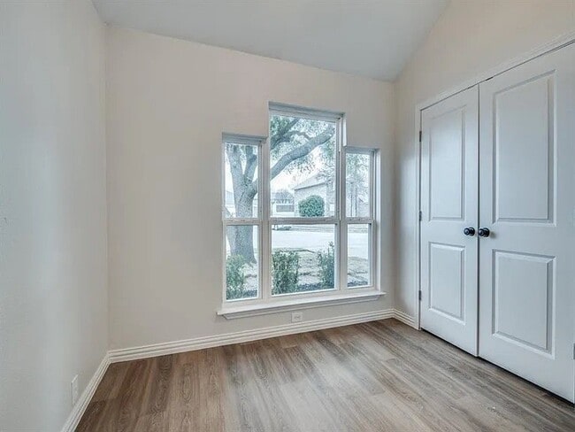 Photo - 1904 Fairhaven Ct