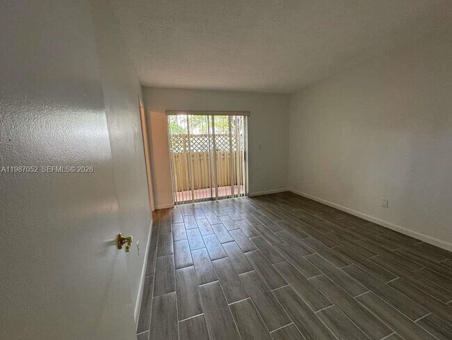 Photo - 8500 SW 109th Ave Unit 6-118