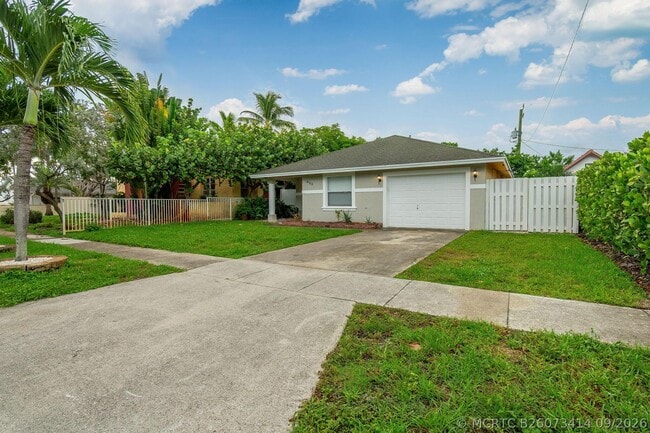 Photo - 622 Lytle St