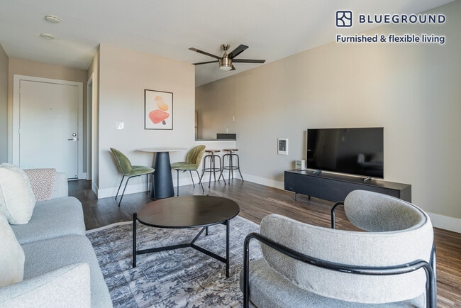 900 E Hillsdale Blvd Unit SI FL3-ID2117