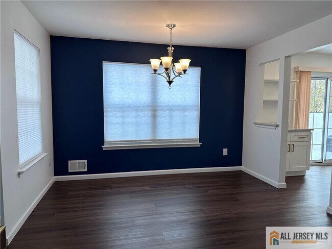 Photo - 12 Covington Ct Unit 12