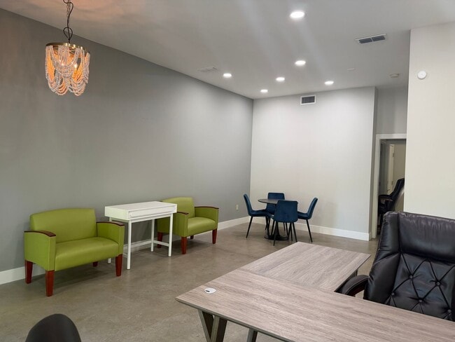 Photo - 2907 35th St